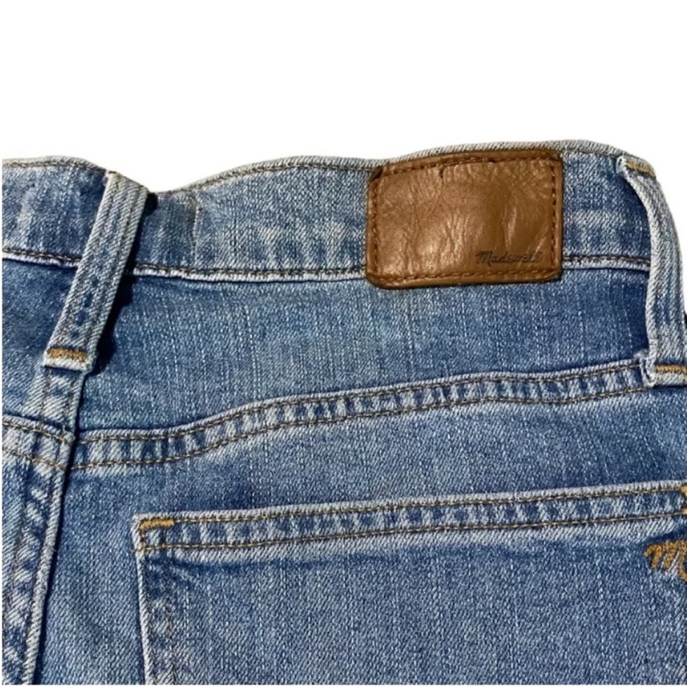 Madewell Classic Straight Distressed Light Wash Jeans Size 27